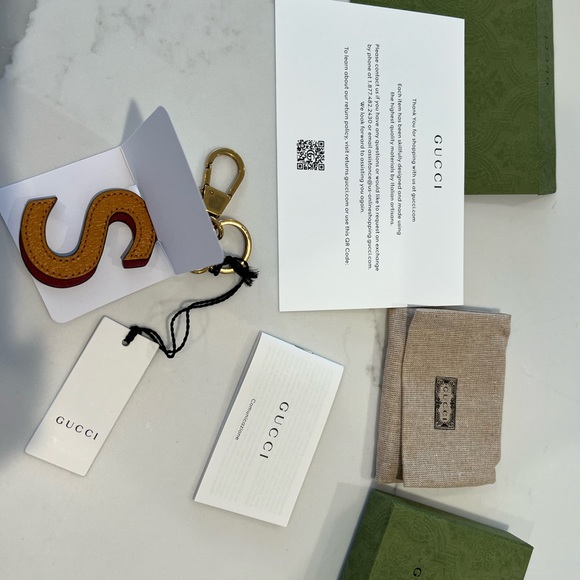 Gucci Leather S Keychain yellow and red - Picture 1 of 5